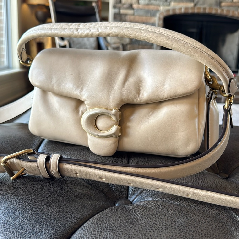 Coach Cream Leather Shoulder Bag with Gold Hardware